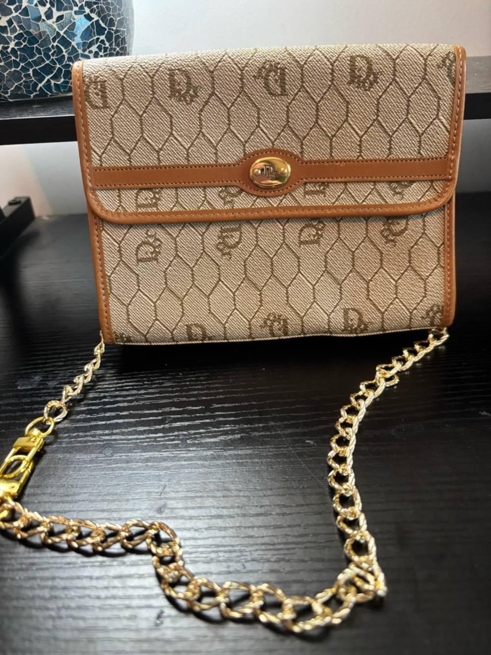 Pristine Vintage Christian Dior Honeycomb Canvas Convertible Clutch/Crossbody - Picture 9 of 10